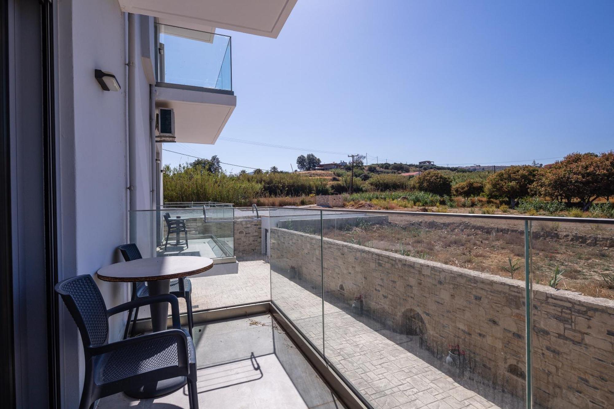 Hotel Iosifina, 80 Metres From Episkopi Beach! Dhramia Номер фото