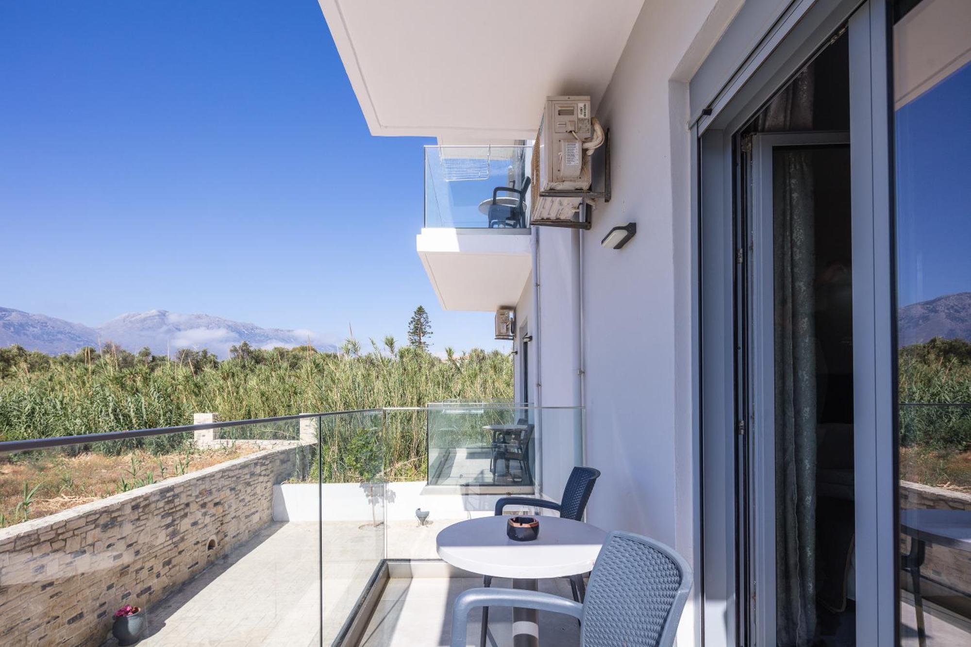 Hotel Iosifina, 80 Metres From Episkopi Beach! Dhramia Экстерьер фото